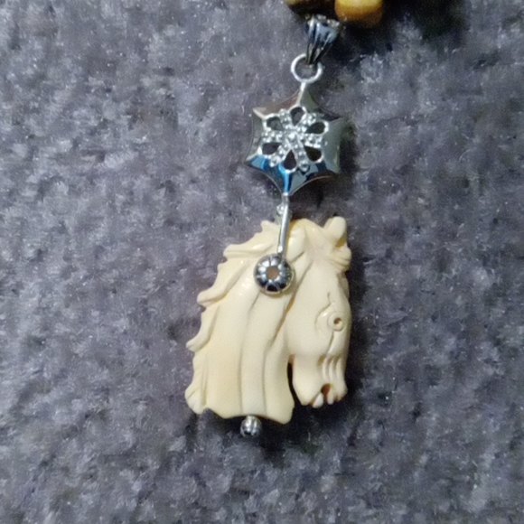 Genuine Picture Jasper Beaded W/ Mother of Pearl Bone Horse Necklace - Picture 2 of 7